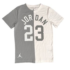 NWT Jordan Boys Youth T-Shirt Tee White/Gray Size Medium (10-12yrs)